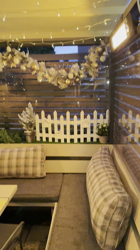 Opinii despre Geoffs Bar Castlemagner în Mallow - Hospitality and gastronomy