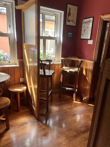 Husseys Bar - Killarney