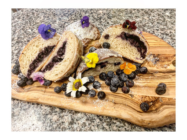 Arán Artisan Bakery & Bistro