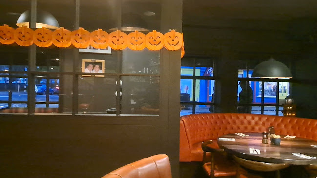 Opinii despre The West Bar & Restaurant în Westport - Hospitality and gastronomy