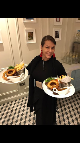 Comentarii opinii despre Hanna's Market & Café