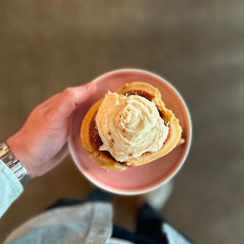 Comentarii opinii despre Evalynn Coffee