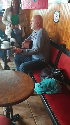 Opinii despre Connie Doolans Bar în Cobh - Hospitality and gastronomy