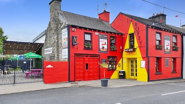 Bofey Quinns Bar & Restaurant - Hospitality and gastronomy