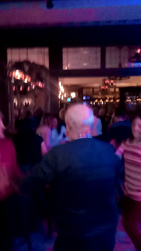 Opinii despre The Imperial Bar & Nightclub în Cavan - Hospitality and gastronomy