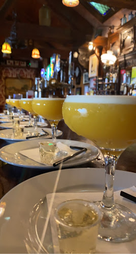 Simpsons Bar & Restaurant / Oliver’s restaurant - Hospitality and gastronomy