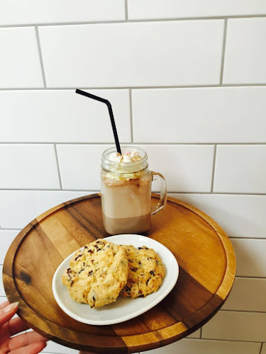 Hanna's Market & Café