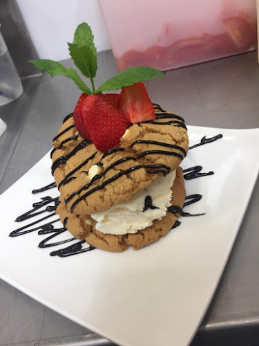 Healy's Bar - Hospitality and gastronomy