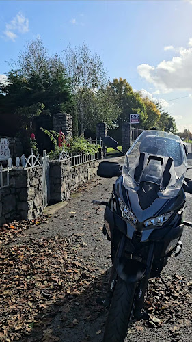 Skinny Batch Bakery - Hospitality and gastronomy