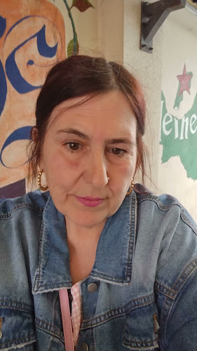 Skellys Bar & Guest House - Hospitality and gastronomy