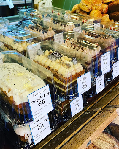 Hanna's Market & Café