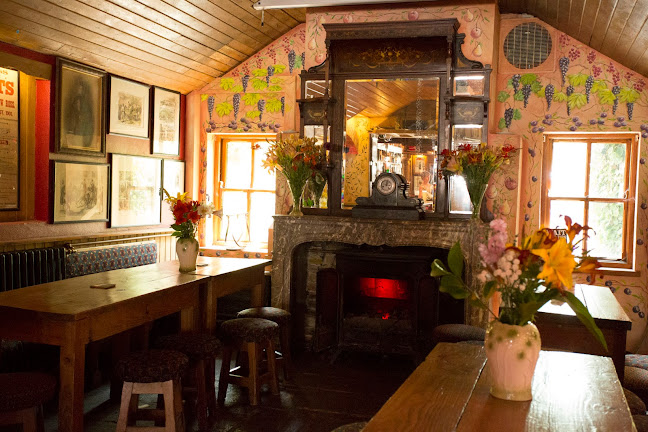 Corcoran's Bar & Next Door Off-Licence - Hospitality and gastronomy