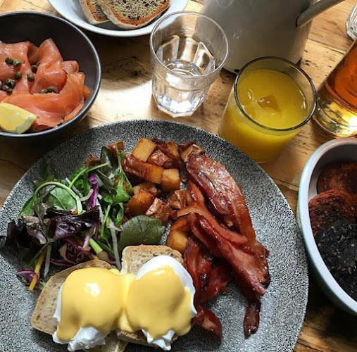 Dela Restaurant - Hospitality and gastronomy