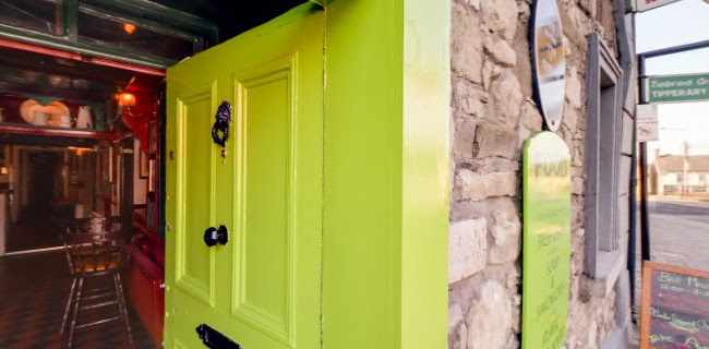 TJ Ryan Traditional Irish Pub - Cashel