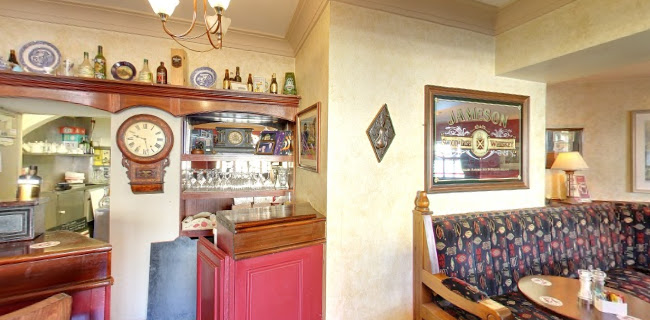 Comentarii opinii despre Pat Collins Bar