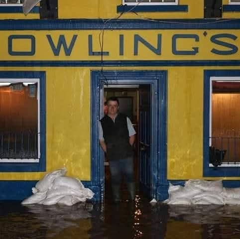 Comentarii opinii despre Dowling's Bar. 45 O'moore St.