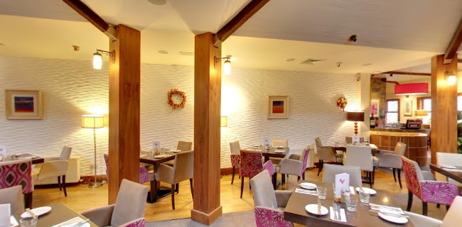 Davis' Restaurant & Yeats Tavern