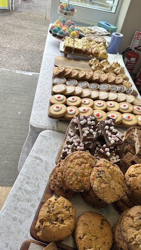 Ali's Bakery - Hospitality and gastronomy