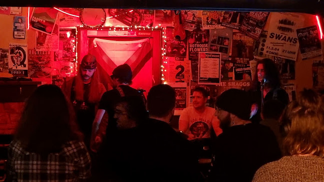 Comentarii opinii despre The Poor Relation