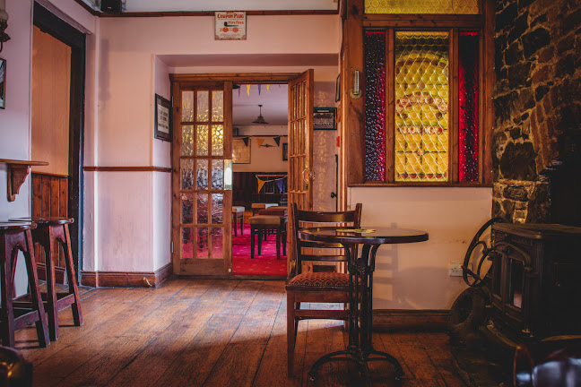 Roches Bar - Hospitality and gastronomy