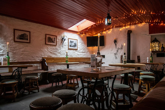 Blackbird Bar, Ballycotton