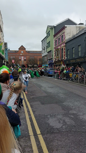 Denjoes Family Restaurant /Apache Killarney - Killarney