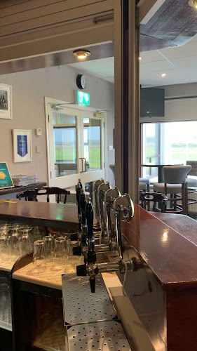 Opinii despre Enniscrone Golf Club Bar & Restaurant în Sligo - Hospitality and gastronomy