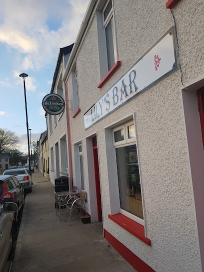 Lily's Bar, Malin Town