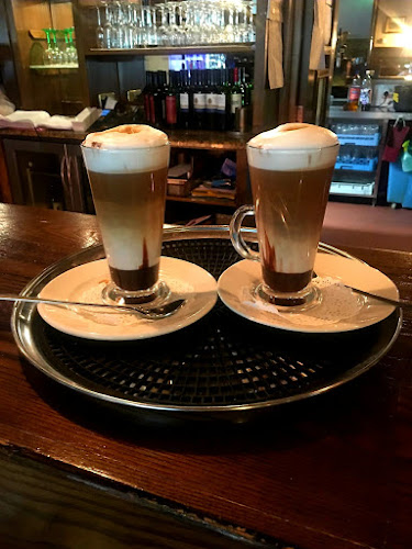 Gally's Bar & Restaurant