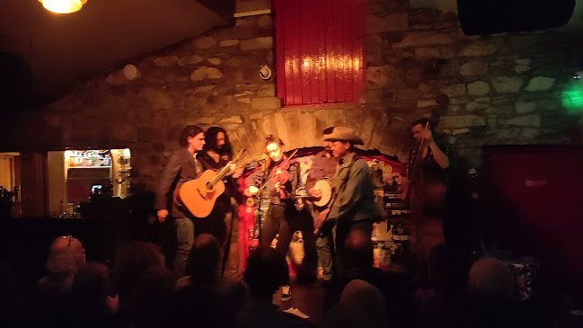 Comentarii opinii despre Matt Molloy's