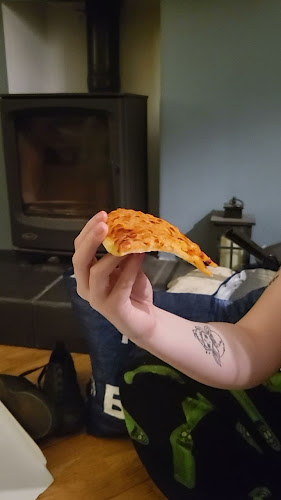 Comentarii opinii despre Apache Pizza Mallow