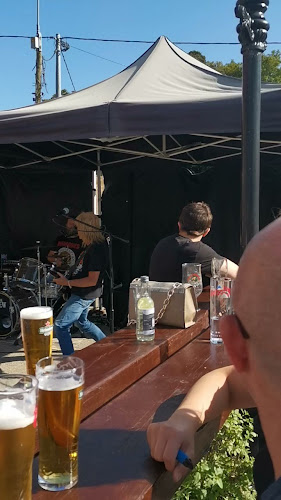 Cronin's Pub - Hospitality and gastronomy