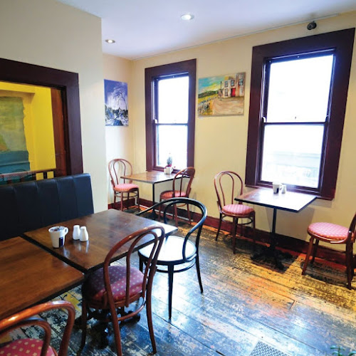 Deelys Cafe - Hospitality and gastronomy