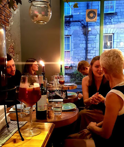 19 Middle St, Galway, H91 RX76