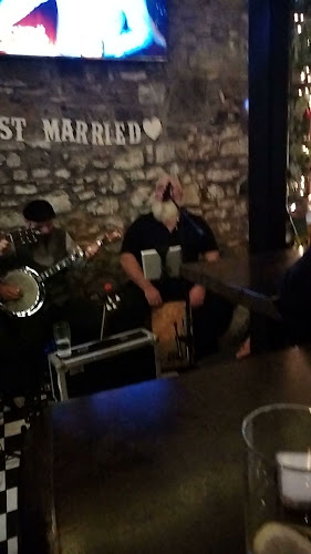 James Griffin Pub - Trim