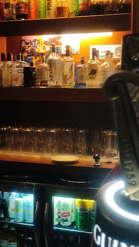 Joe Watty's Pub & Seafood Bar - Hospitality and gastronomy