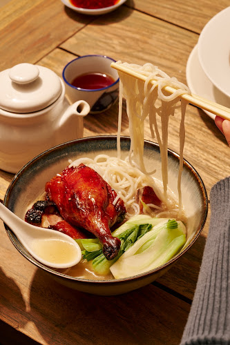 Nosh 19 - Hospitality and gastronomy