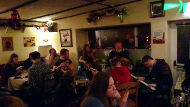 Opinii despre Pepper's Bar & Restaurant în Feakle East - Hospitality and gastronomy