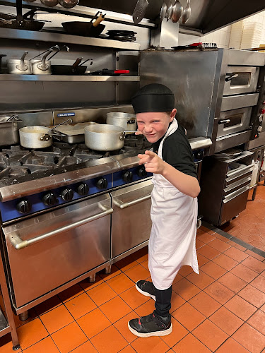 Bofey Quinns Bar & Restaurant - Hospitality and gastronomy