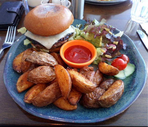 Castle St, Townparks, Ballyshannon, Co. Donegal, F94 XE17