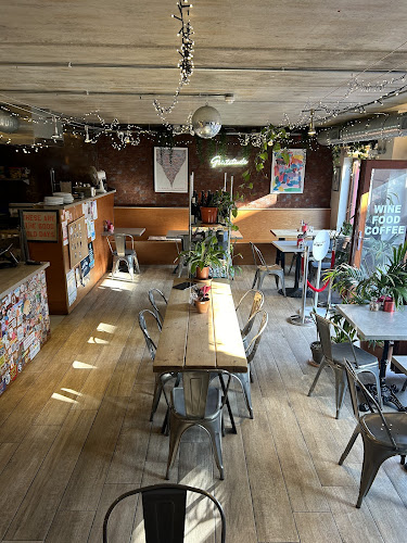 Comentarii opinii despre The Red Door Cafe