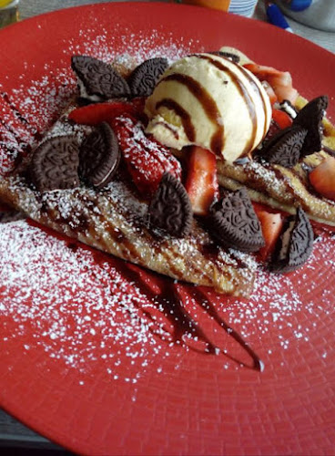 Comentarii opinii despre Crystal Cafe