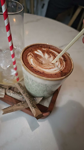 Opinii despre Ré Coffee and Design în Galway - Hospitality and gastronomy