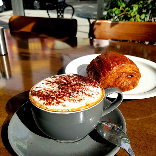 Comentarii opinii despre Tête-à-Tête