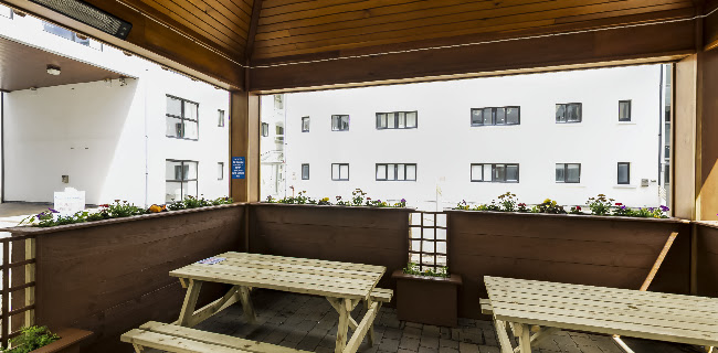 Scotty's Burgers and Wings - Hospitality and gastronomy