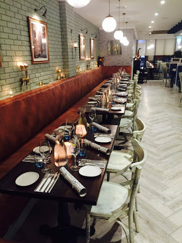 Hanna's Market & Café - Hospitality and gastronomy