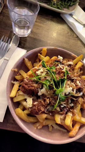 Opinii despre Yummy Cafe Market în Tralee - Hospitality and gastronomy