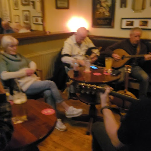 Opinii despre Fawls Bar în Ennis - Hospitality and gastronomy