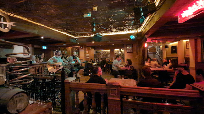 The Quays Bar and Restaurant - Hospitality and gastronomy