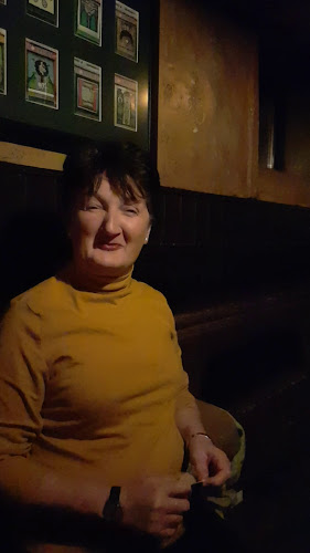 Shoot the Crows - Hospitality and gastronomy